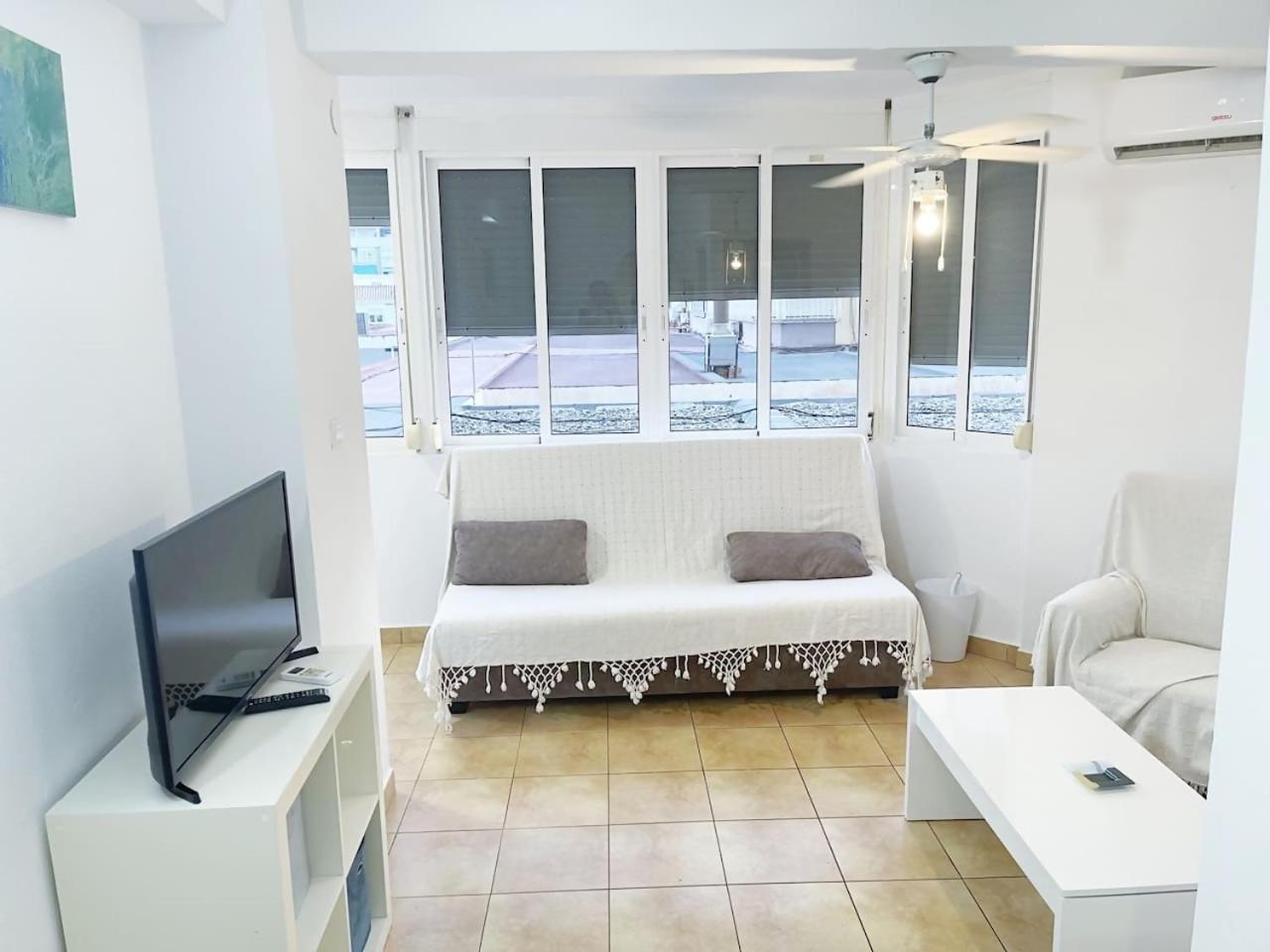 Apartamento Centrico Plazamar 4 Piscina Torre Del Mar Εξωτερικό φωτογραφία