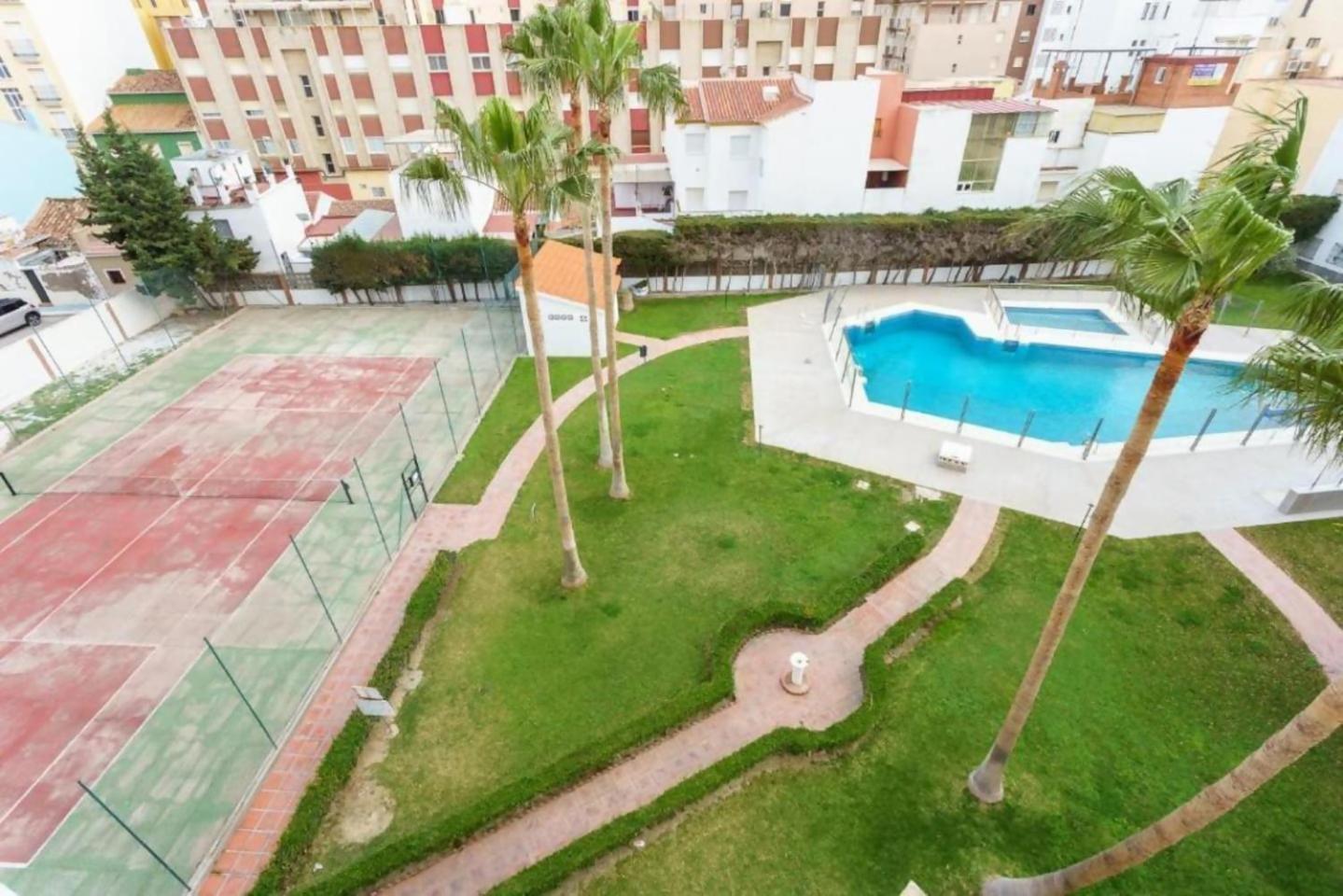 Apartamento Centrico Plazamar 4 Piscina Torre Del Mar Εξωτερικό φωτογραφία
